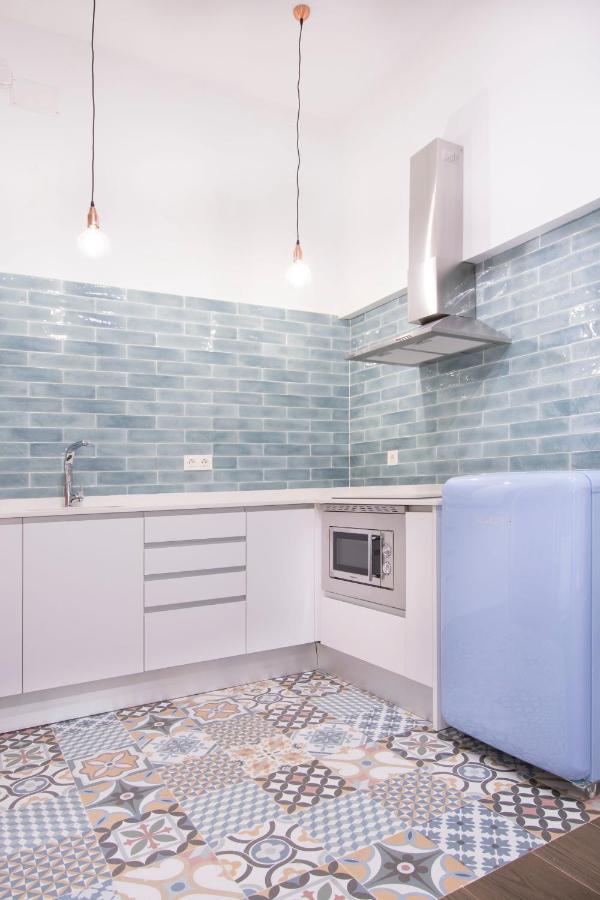 Fancy One-Bedroom La Latina มาดริด ภายนอก รูปภาพ